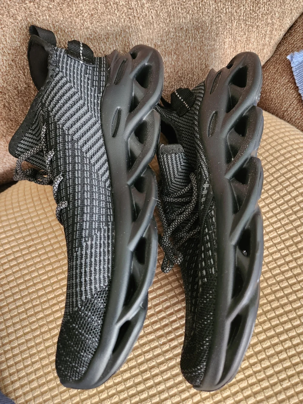 Men's Black Knit Athletic Sneakers - Lightweight Comfort Size 44